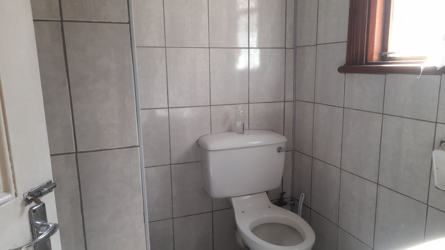 7 Bedroom Property for Sale in Quigney Eastern Cape